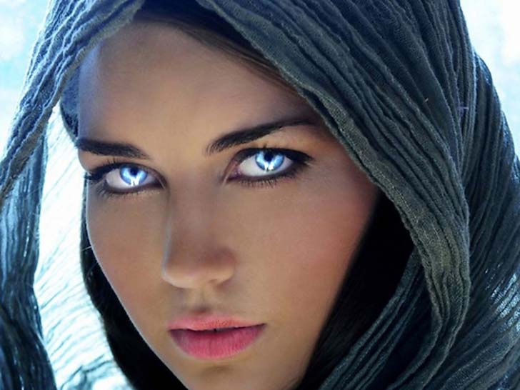 15-seemingly-innocent-pictures-that-actually-hide-something-weird_1
