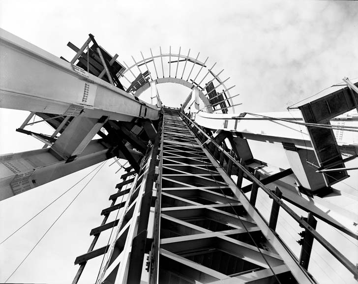 16-vintage-photos-of-the-worlds-iconic-landmarks-under-construction_12