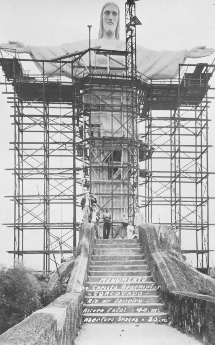 16-vintage-photos-of-the-worlds-iconic-landmarks-under-construction_5