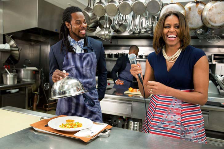 26-of-the-most-iconic-pictures-of-michelle-obama_20