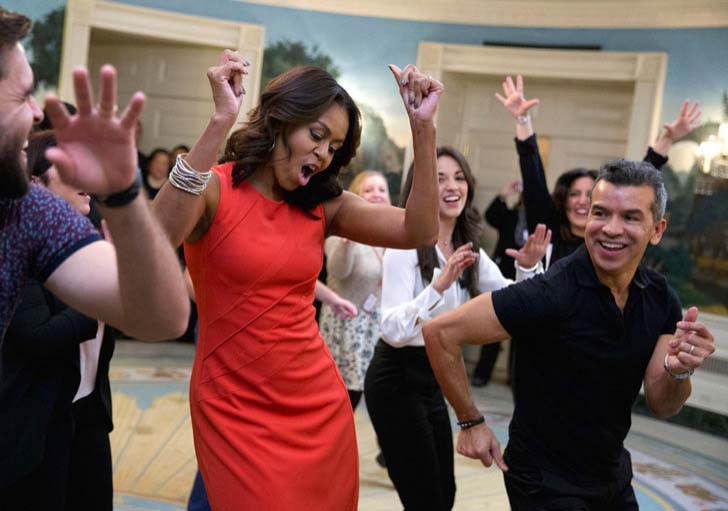 26-of-the-most-iconic-pictures-of-michelle-obama_26