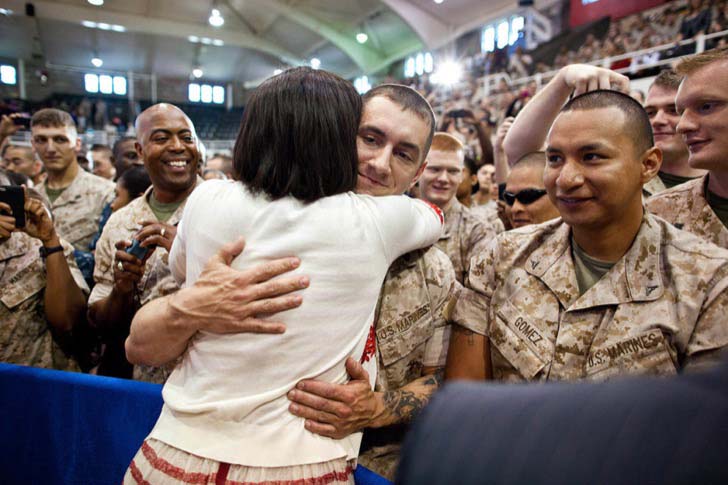 26-of-the-most-iconic-pictures-of-michelle-obama_7