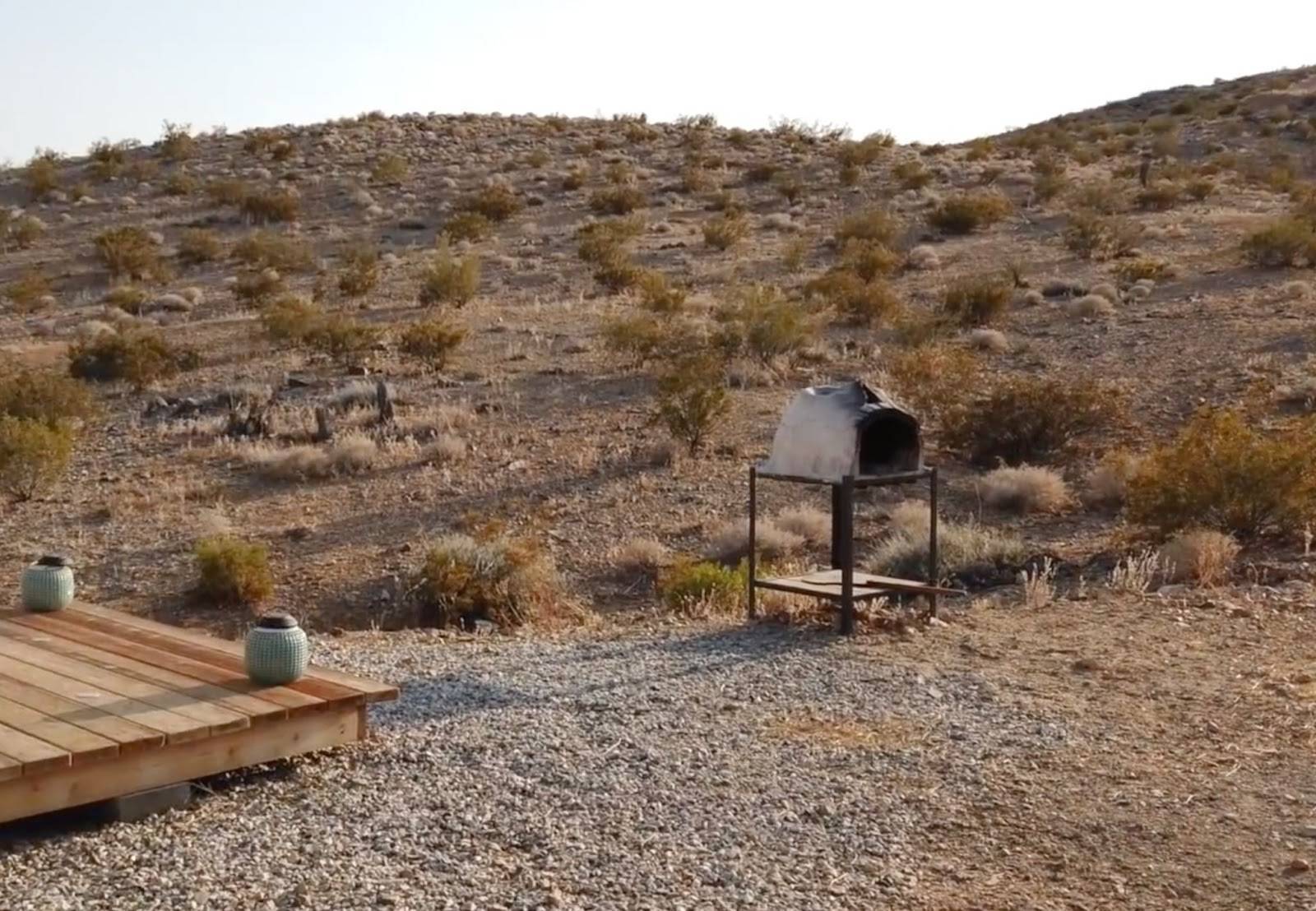 a-61-000-desert-odyssey-when-three-containers-become-a-home-fr-10