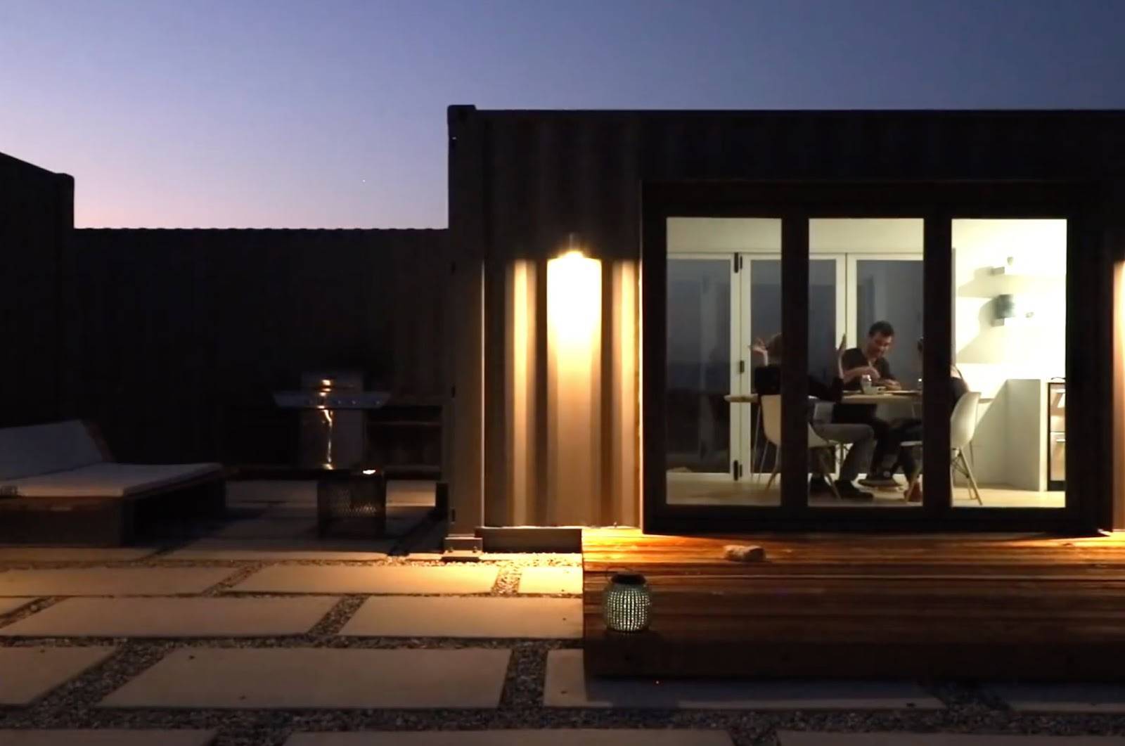 a-61-000-desert-odyssey-when-three-containers-become-a-home-fr-13
