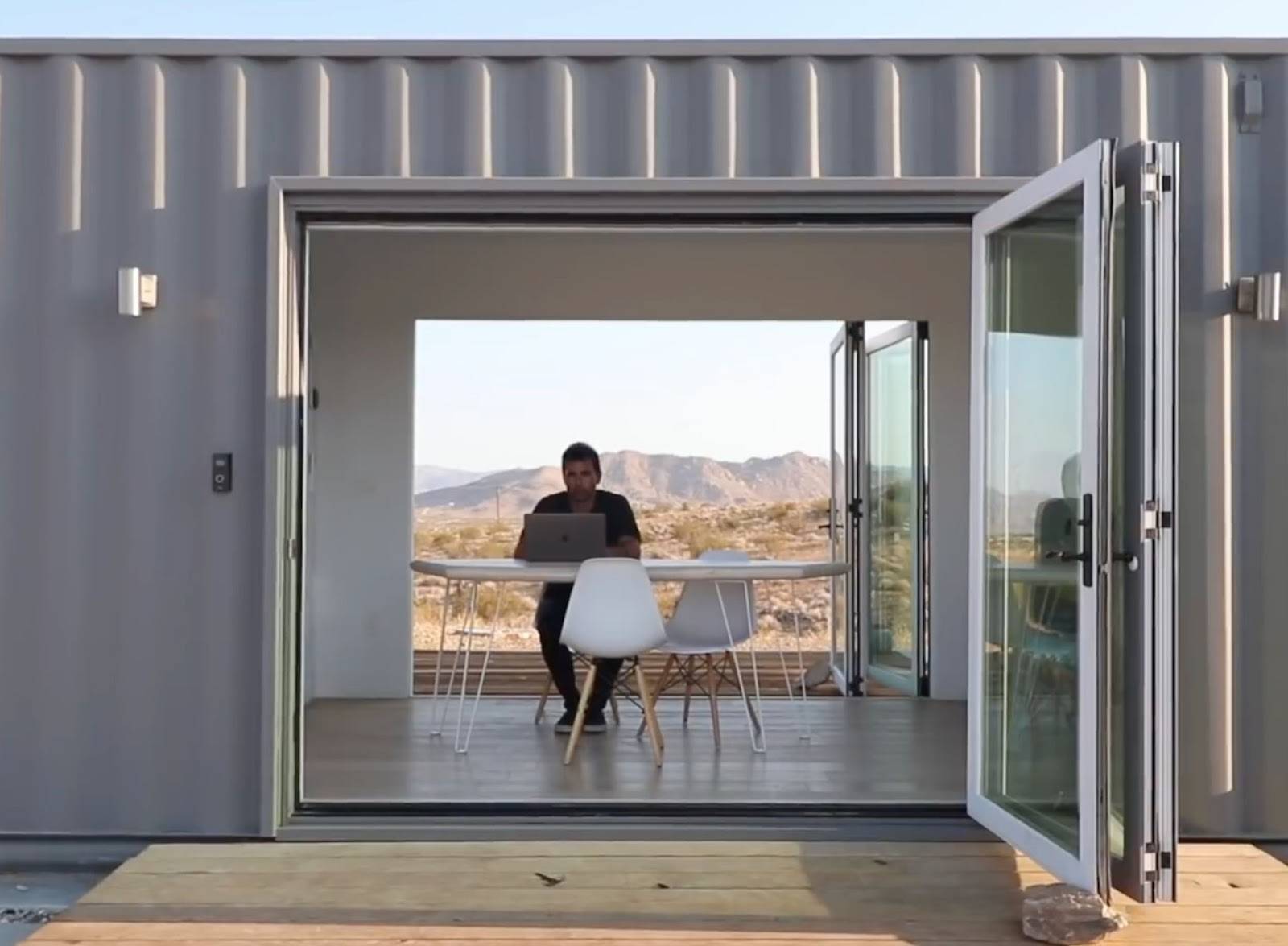 a-61-000-desert-odyssey-when-three-containers-become-a-home-fr-5