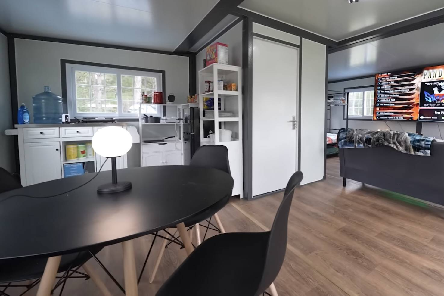 A Foldable House At €9,650 On Amazon Provides Shelter For A Homeless Man FR_5