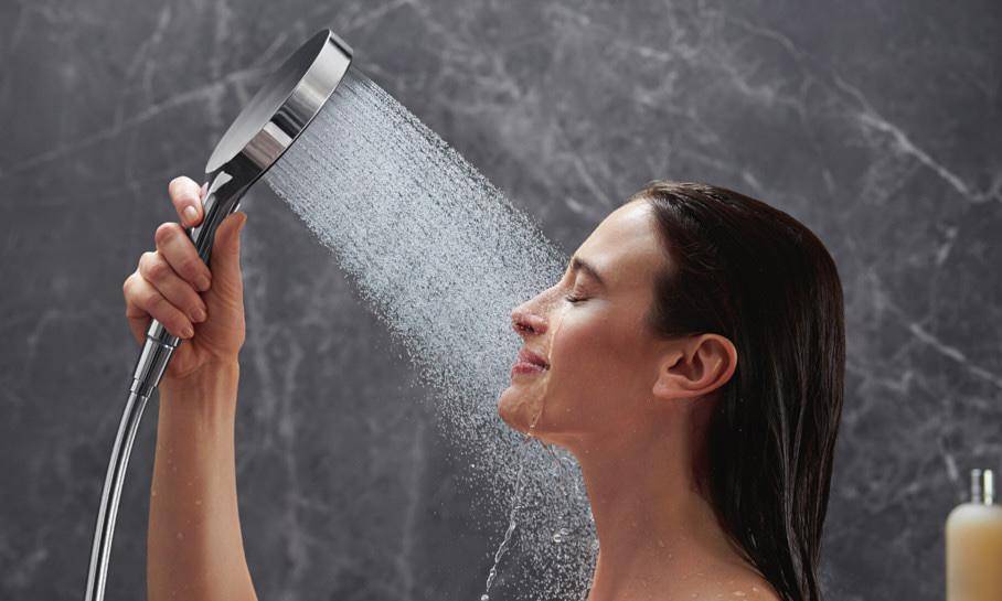 descaling-your-showerhead-it-s-a-breeze-and-your-water-flow-will-be-top-notch-again-nl-5
