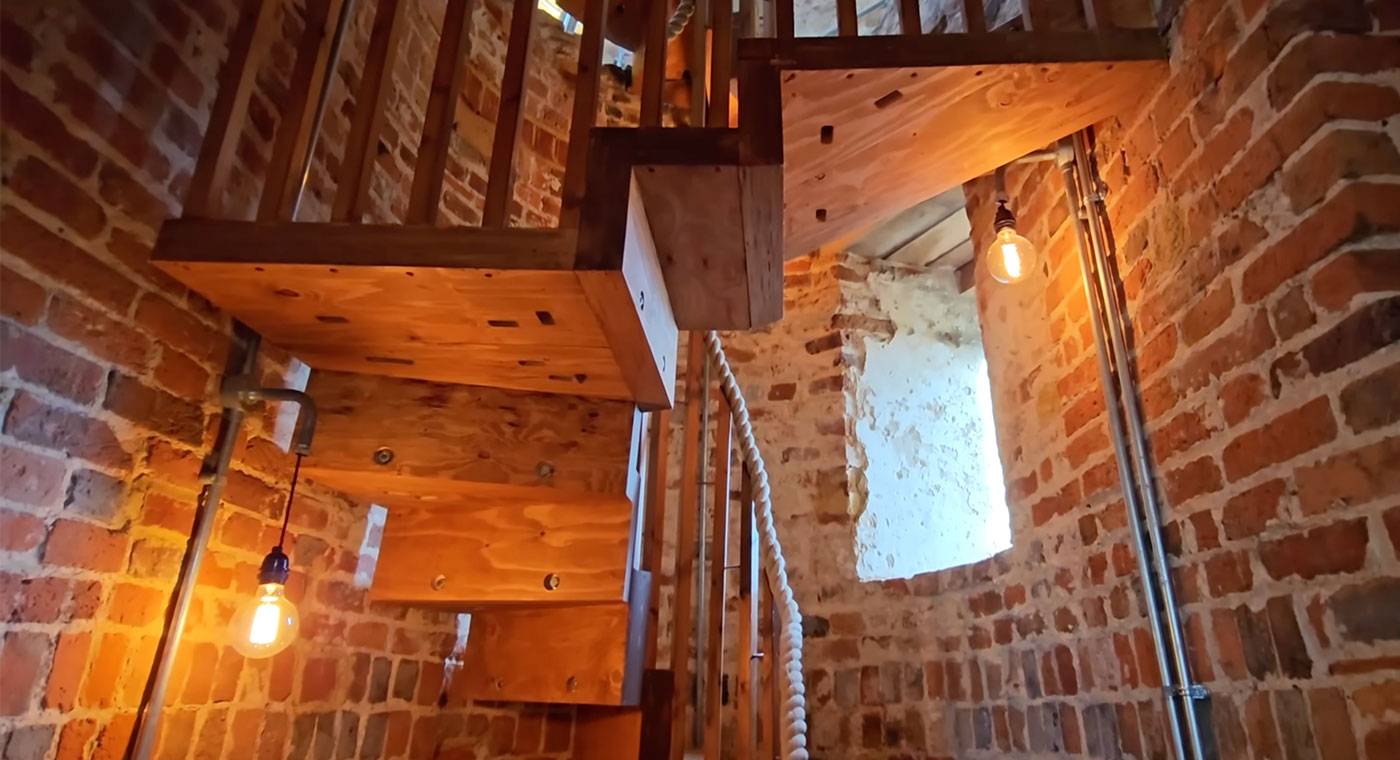 how-john-turned-a-250-year-ruin-into-a-956sqft-masterpiece-8