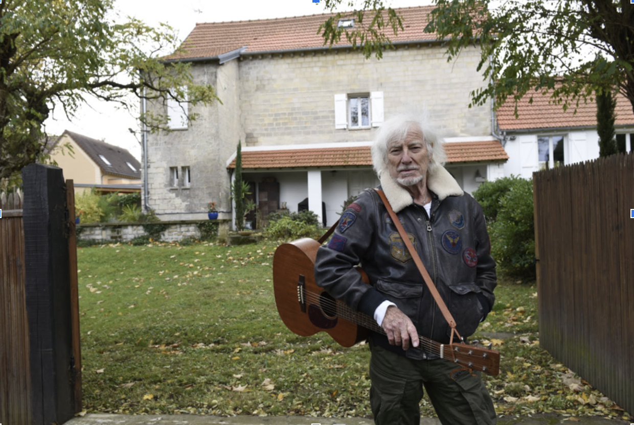 Hugues Aufray’s home in Marly-le-Roi, between music and memory FR_3
