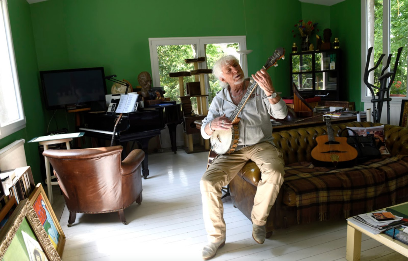 Intimate heritage: Hugues Aufray’s house-museum at 96 FR_4