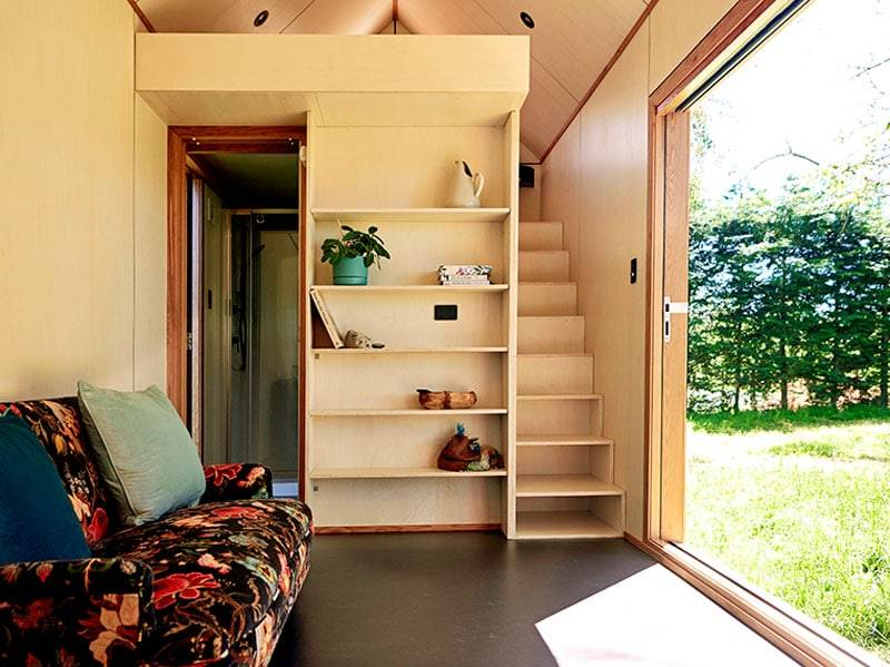 light-wood-and-bamboo-the-interior-of-this-eco-micro-house-is-a-haven-of-calm-fr-1