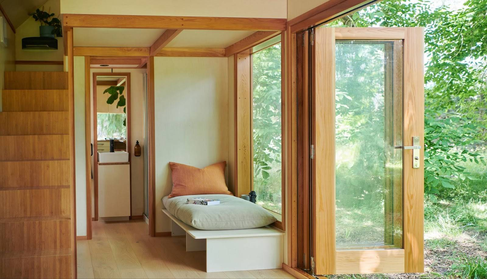 light-wood-and-bamboo-the-interior-of-this-eco-micro-house-is-a-haven-of-calm-fr-5