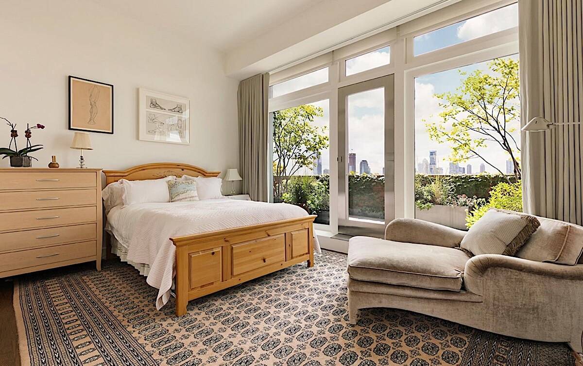TEST MISTAKE Meryl Streep's $24.6M Luxury Condo Tour: 4,000 Sq Ft with Breathtaking City Views_13