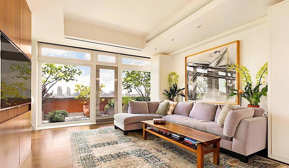 TEST MISTAKE Meryl Streep's $24.6M Luxury Condo Tour: 4,000 Sq Ft with Breathtaking City Views_14
