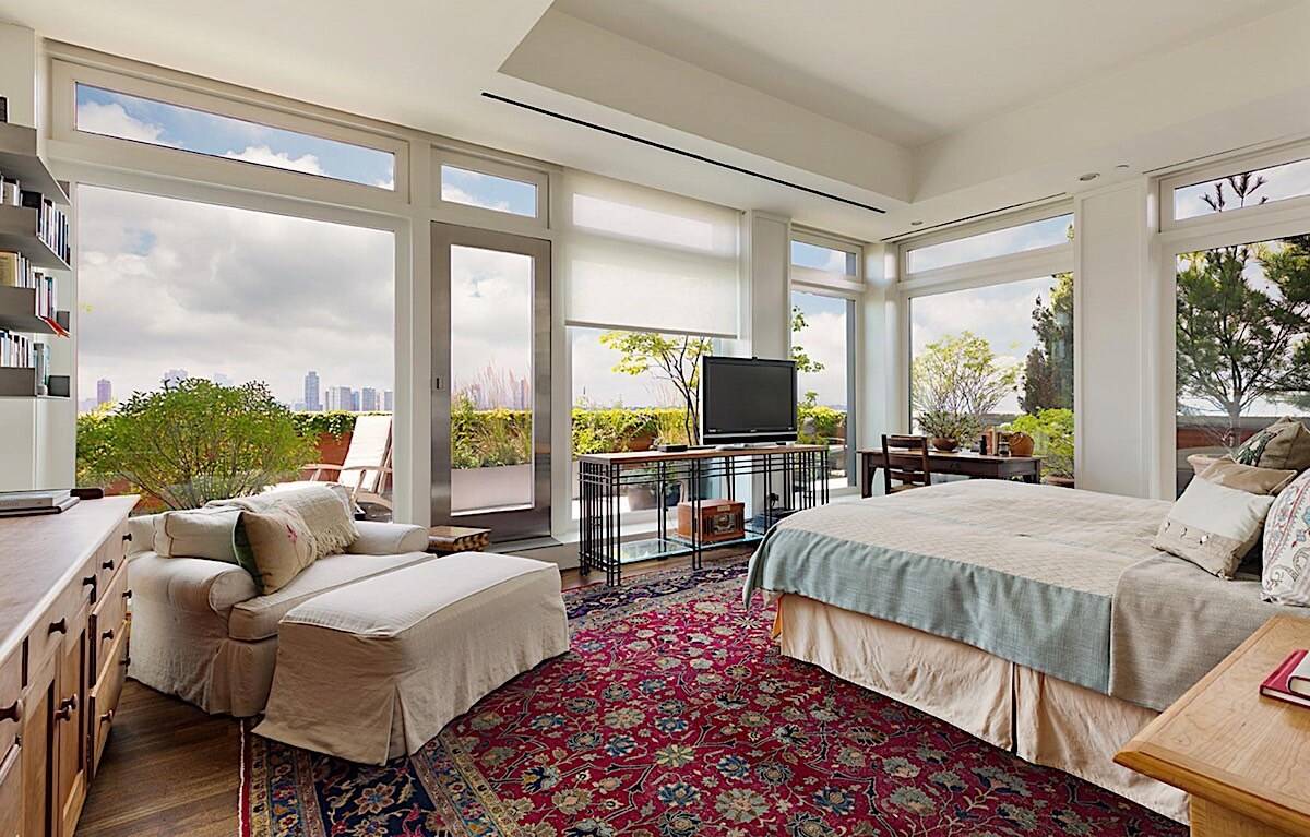 TEST MISTAKE Meryl Streep's $24.6M Luxury Condo Tour: 4,000 Sq Ft with Breathtaking City Views_8