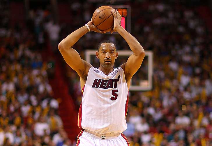 the-25-richest-nba-players-and-the-women-behind-them_10