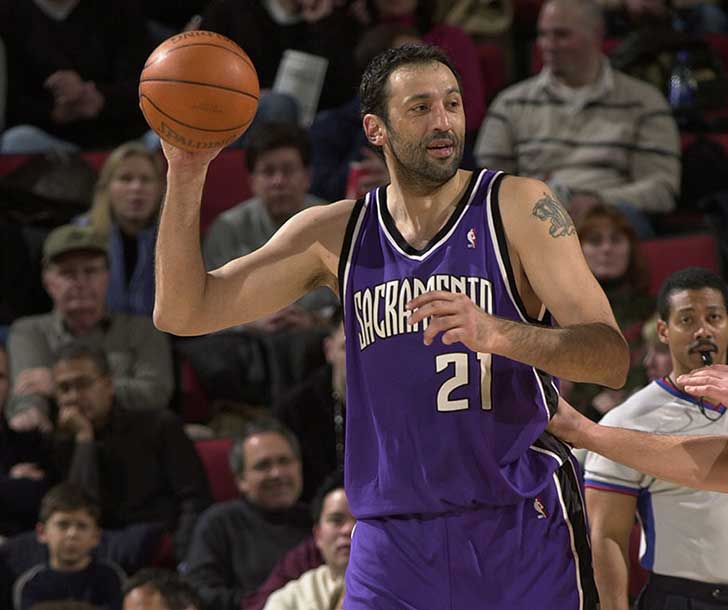 the-25-richest-nba-players-and-the-women-behind-them_18