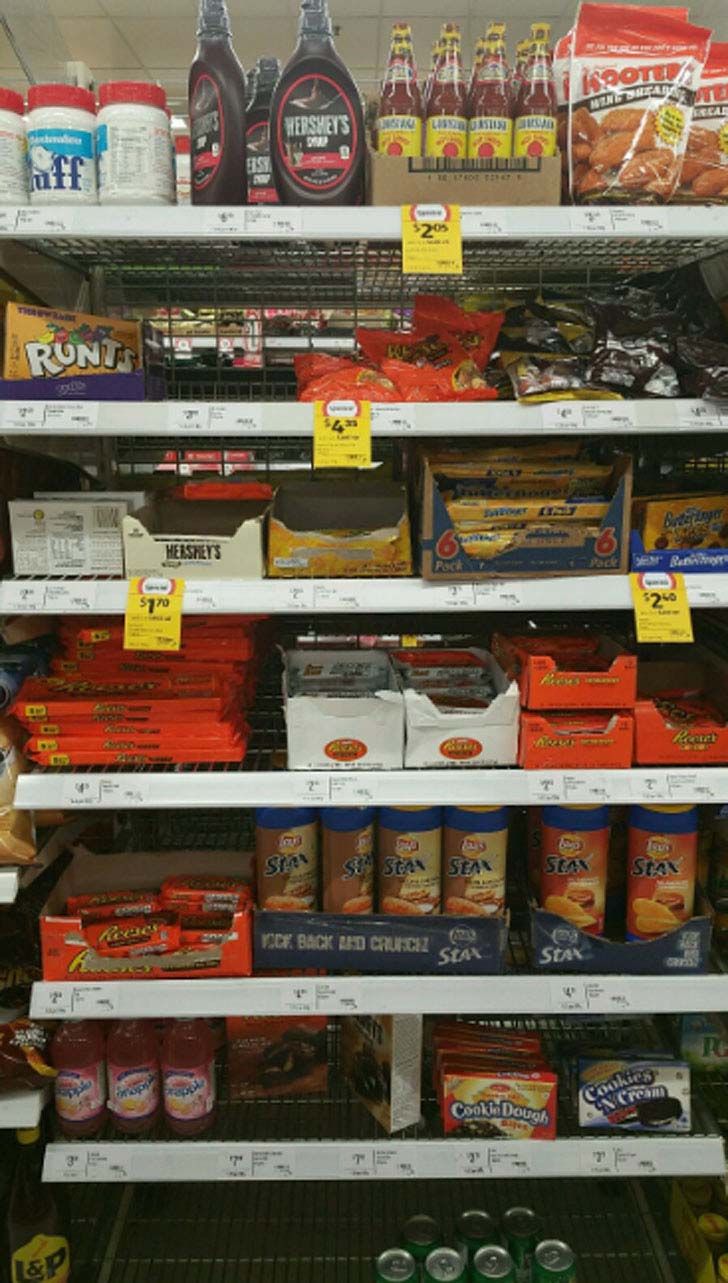 the-rest-of-the-world-thinks-this-is-what-american-food-is-and-its-kind-of-crazy_7