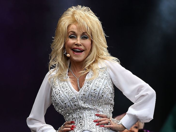 the-stunning-transformation-of-dolly-parton-over-50-years_13