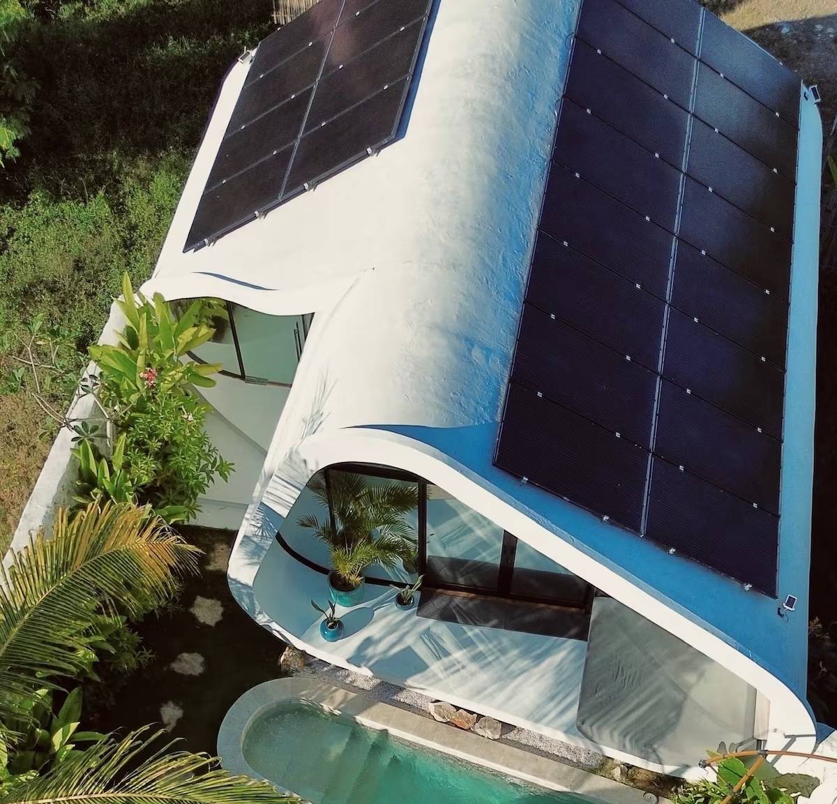 this-eco-tiny-house-has-everyone-hooked-wait-until-you-see-the-inside-fr-7
