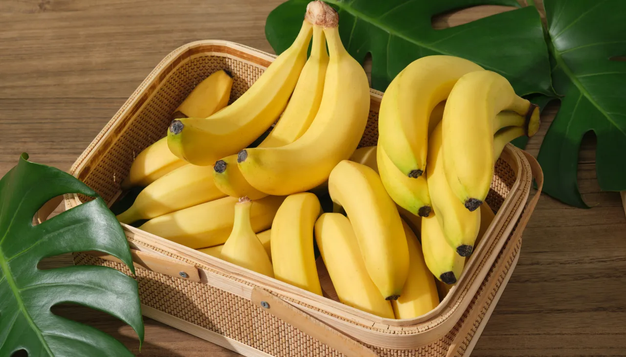 Two Bananas Every Day: The Secret To A Calm Belly And A Protected Heart FR_1
