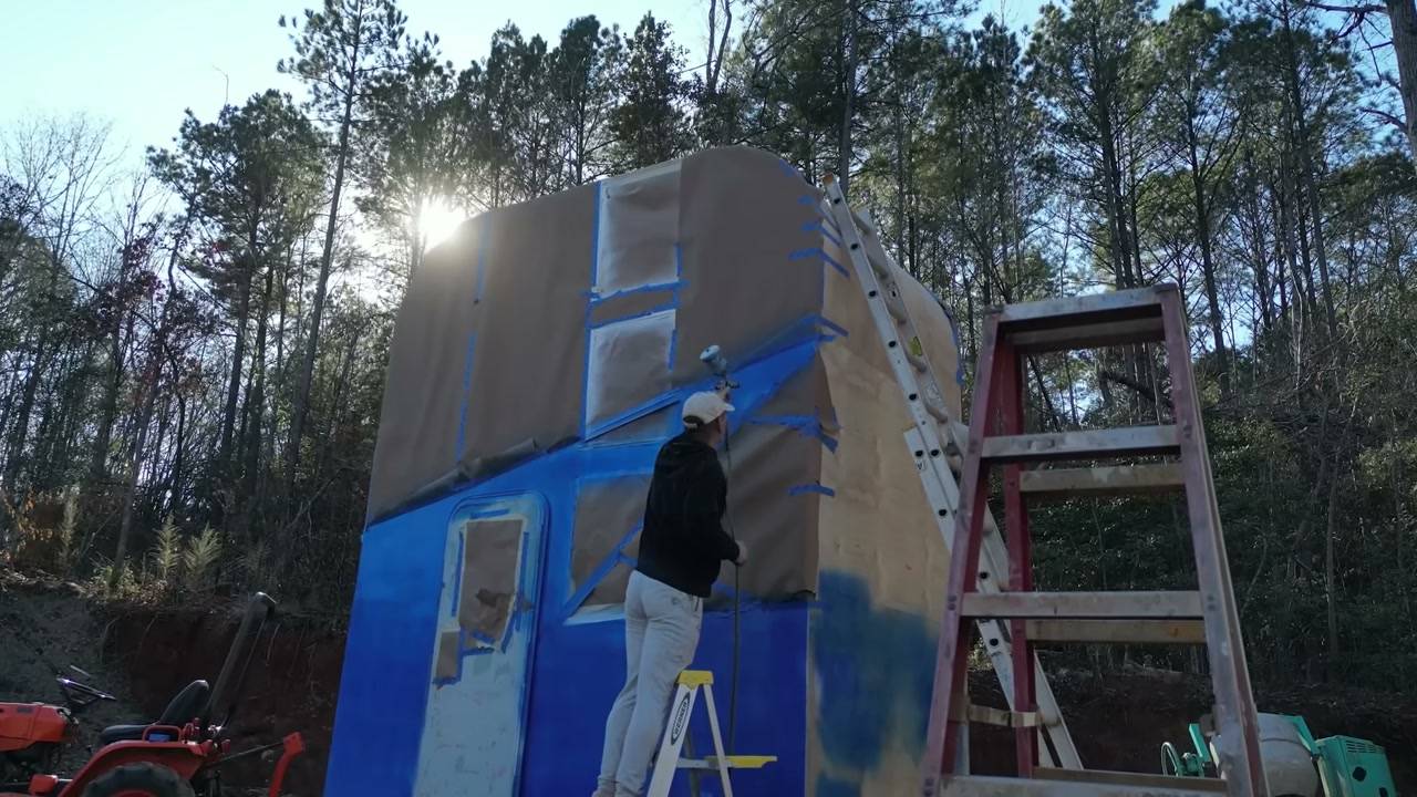 world-s-first-13-foot-triple-deck-micro-camper-step-inside-15