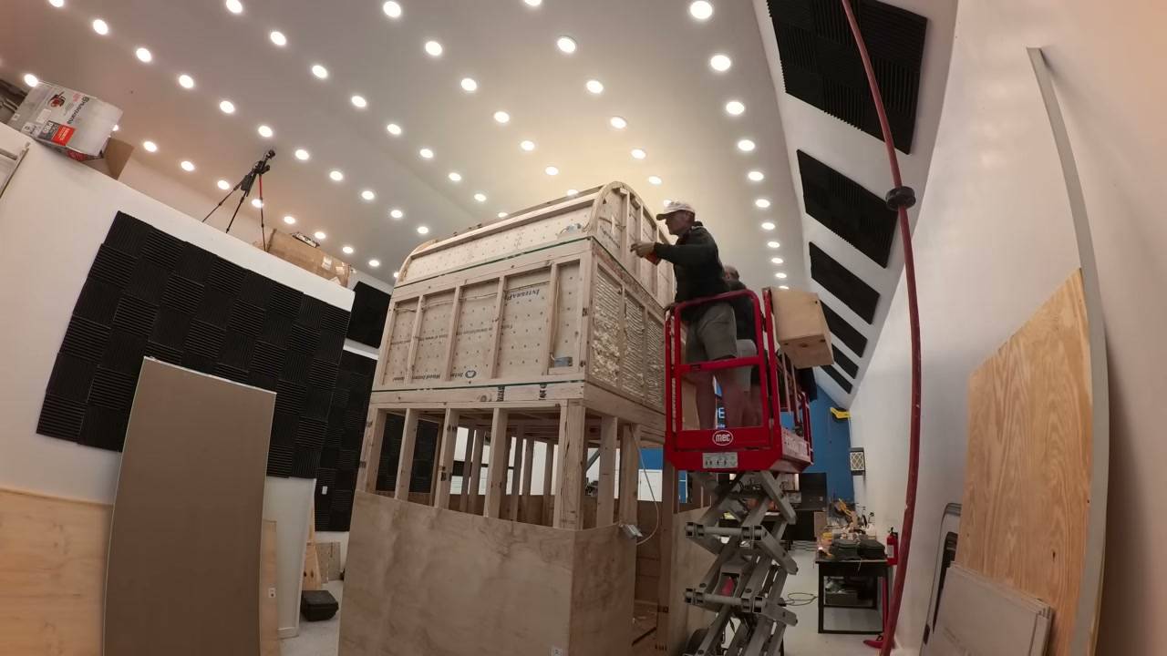 world-s-first-13-foot-triple-deck-micro-camper-step-inside-6