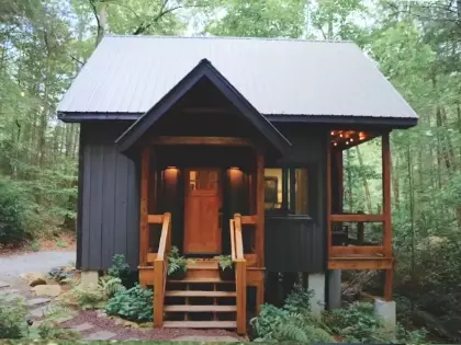 87-Year-Old Lady's 27 Sqm Amazing Cabin Interior Revealed!