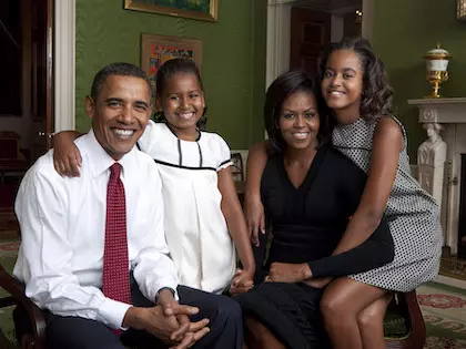 A Glimpse Into The World Of The Elite: The Obamas' Waterfront Haven