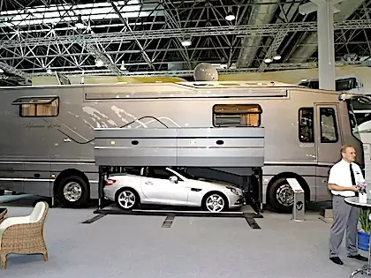 Feast Your Eyes On The Gorgeous Inside Of A Luxury Mobile Home