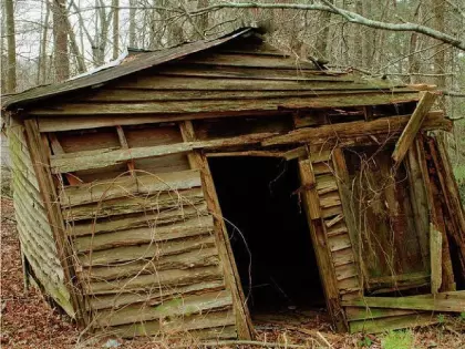 Man Buys Shack For $100 And Turns It Into A Beautiful Home, See Inside!